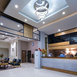 Triizz Hotel Semarang